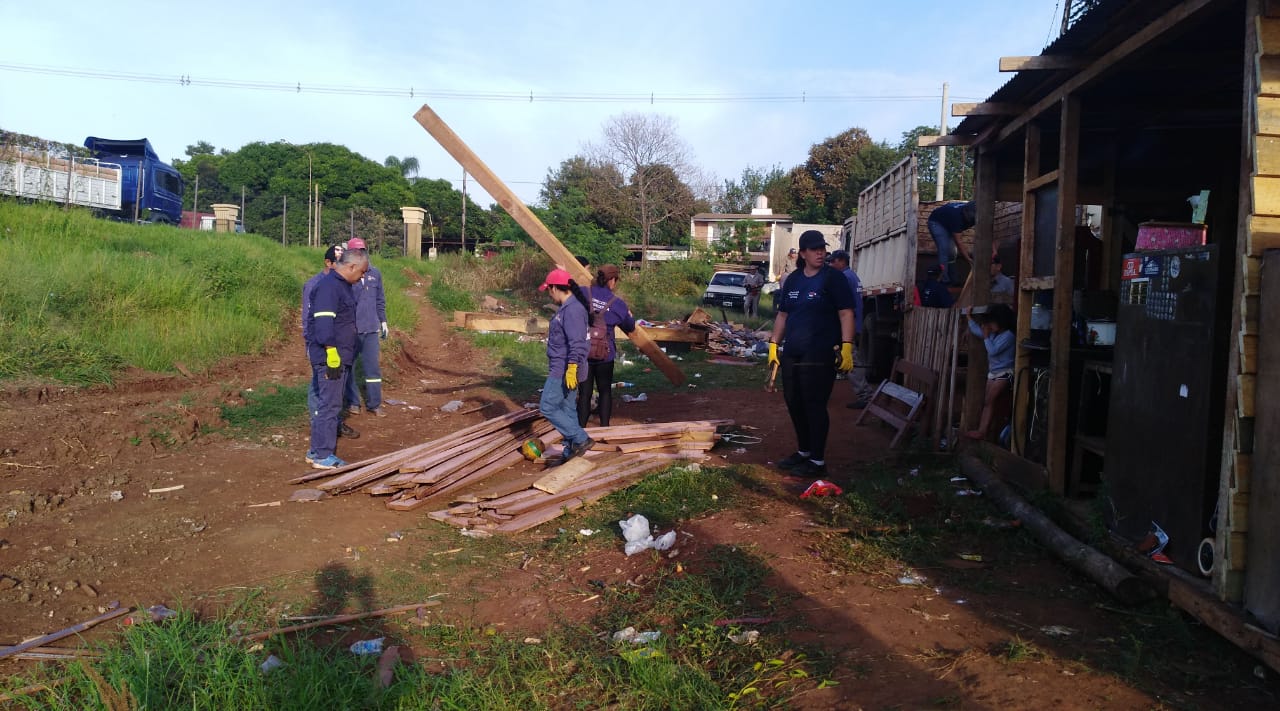 Vecinos de La Chancha, rumbo a una nueva vida en Itaembé Guazú