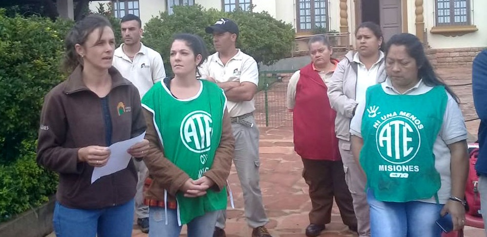 CONVENIO. El acta fue firmado por autoridades de ATE y la Provincia.