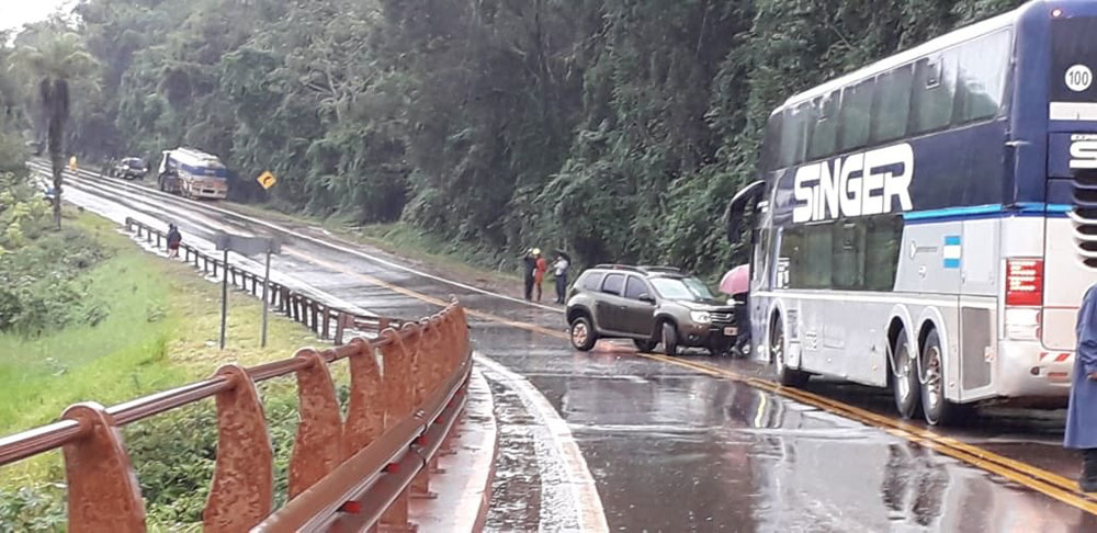 Choque en cadena en la ruta 12 deja como saldo dos lesionados