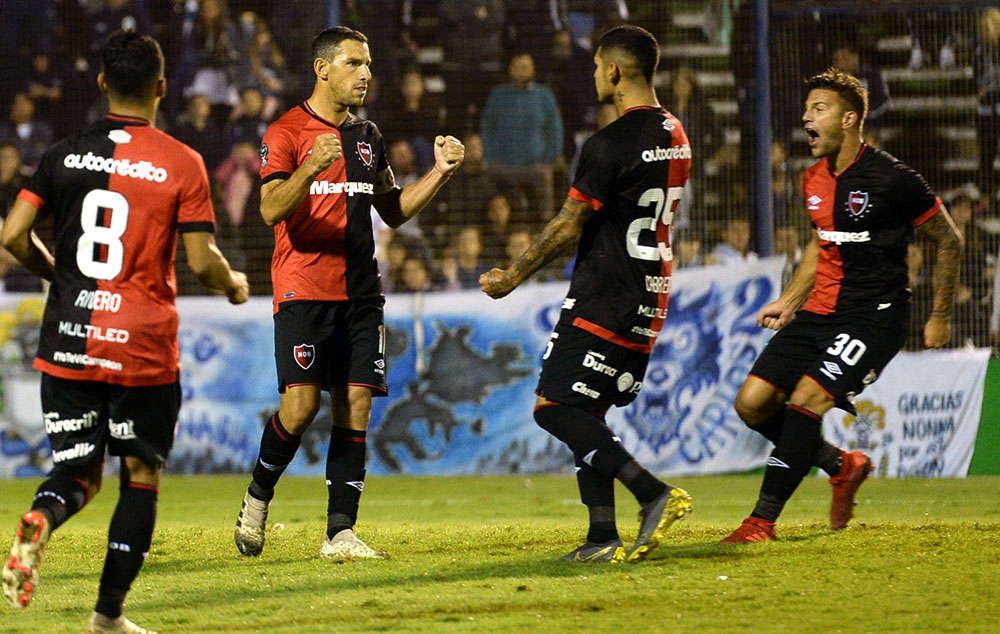 Copa Superliga: en la última jugada, Newell’s se llevó el partido