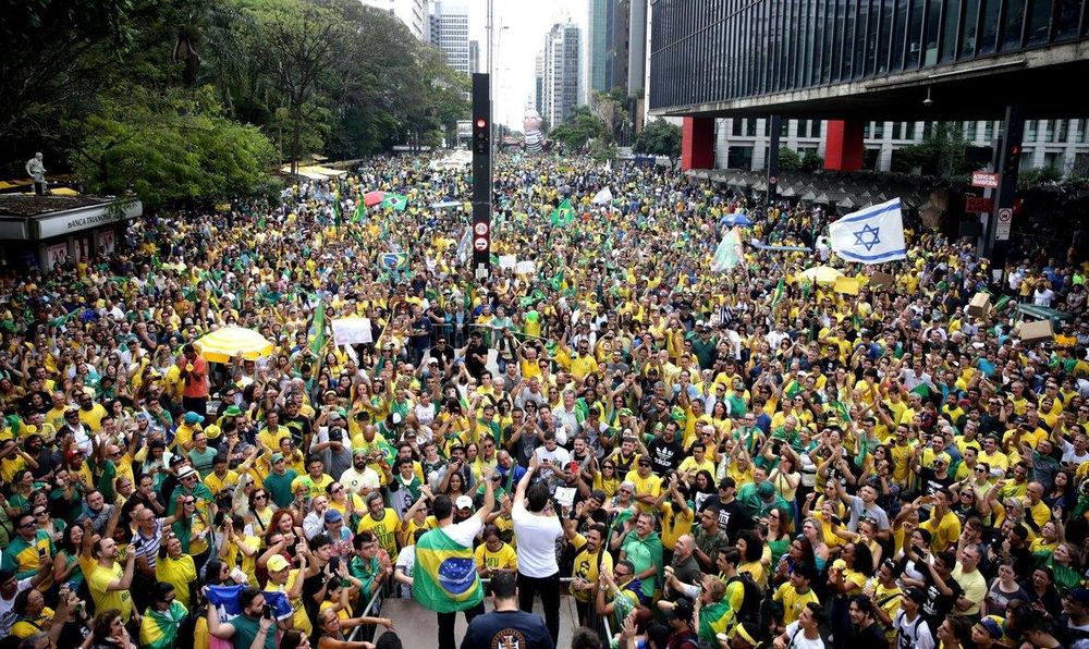 Brasileños salieron a las calles en apoyo del ultraderechista de Bolsonaro
