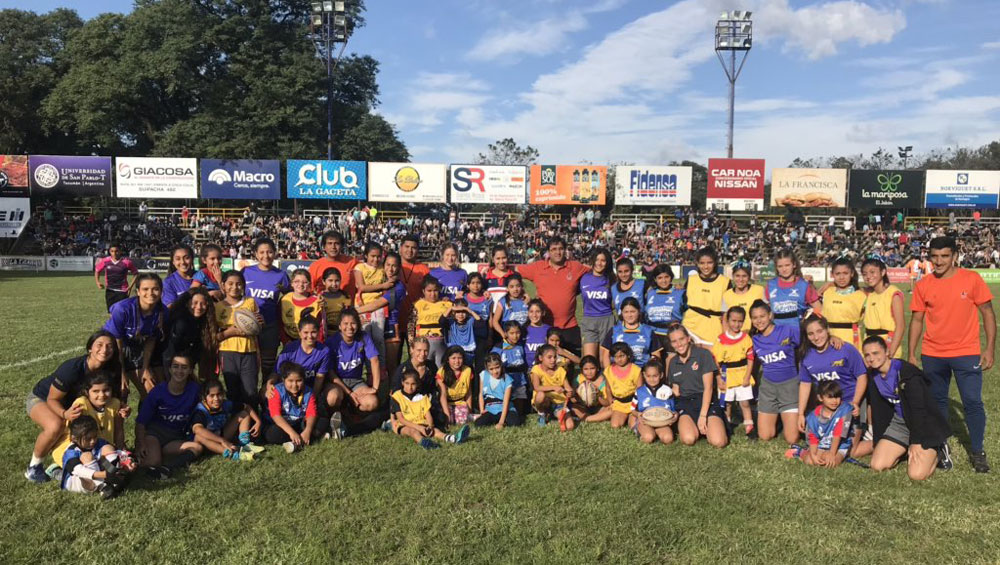 Con la fuerza de la tierra colorada