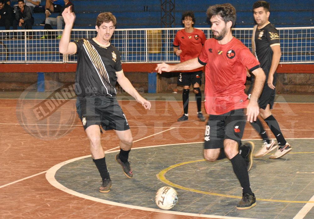 Líder por escándalo