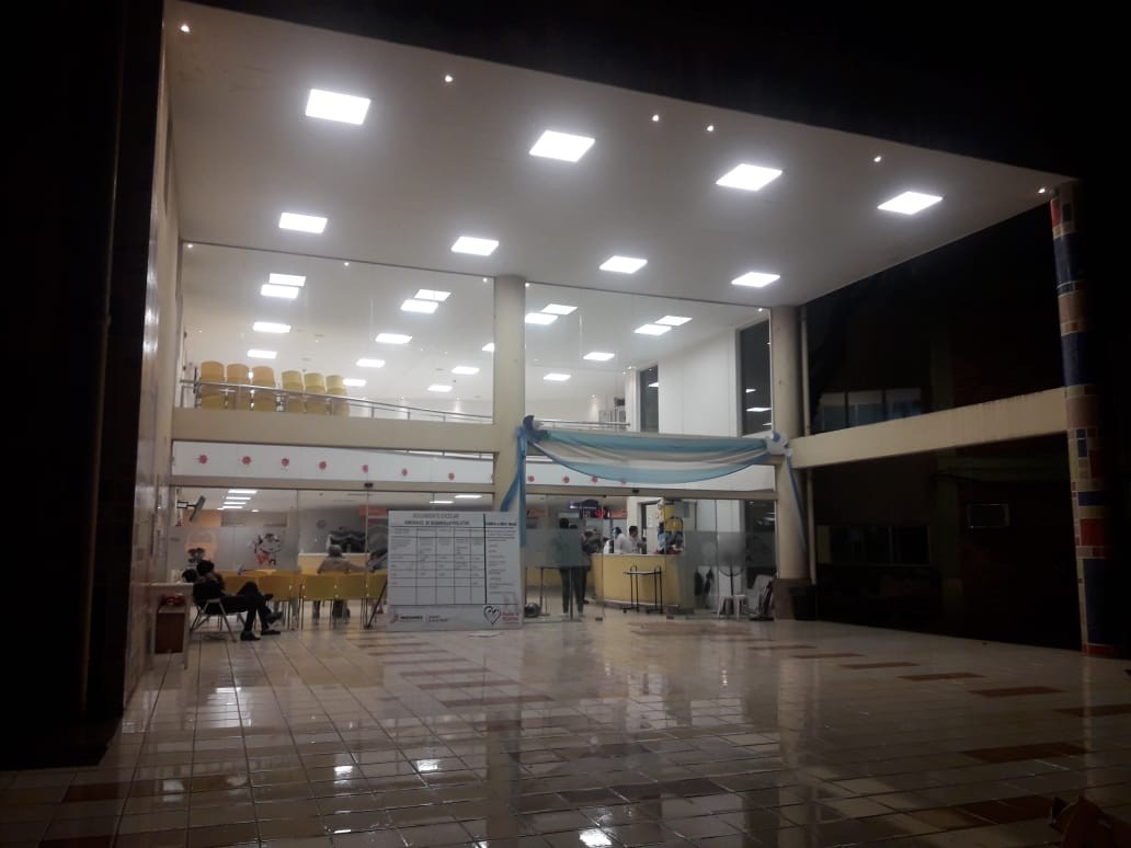 Estudiantes del primer año de la EPET 2 intoxicados con perfume