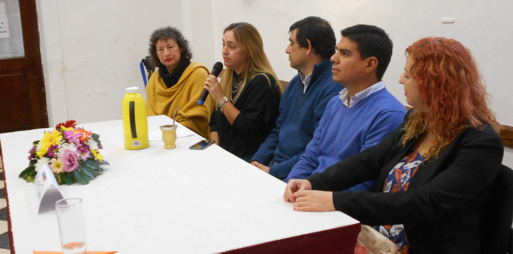 Reconocerán a las escritoras posadeñas con el “premio Olga Zamboni”