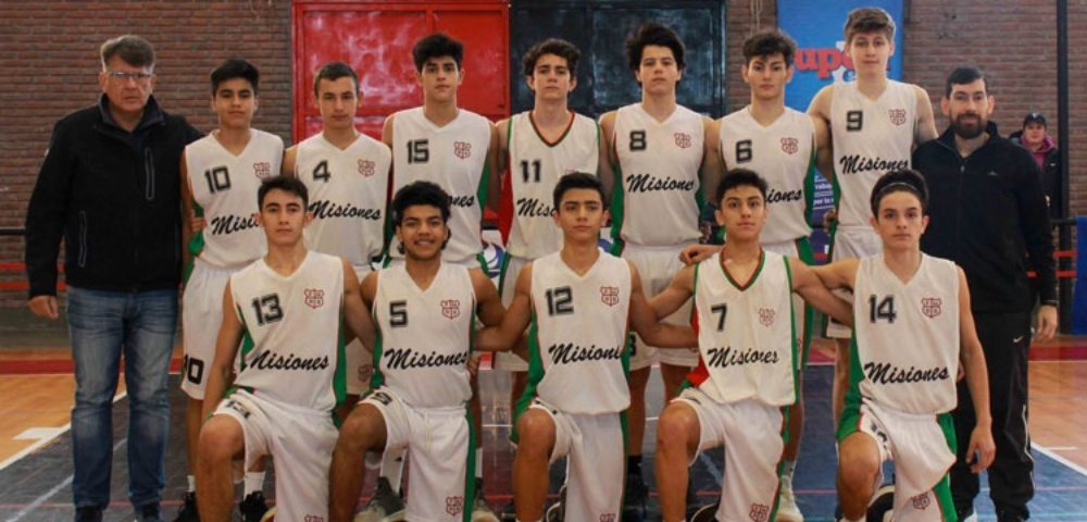 Los chicos cayeron pero cumplieron la meta