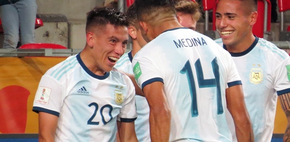 zzzznacd2 NOTICIAS ARGENTINAS TYSHY POLONIA, MAYO 25: Ezequiel Barco festeja durante el partido en que Argentina vencio a Sudafrica por 5 a 2 por el campeonato mundial sub 20.
Foto NA zzzz