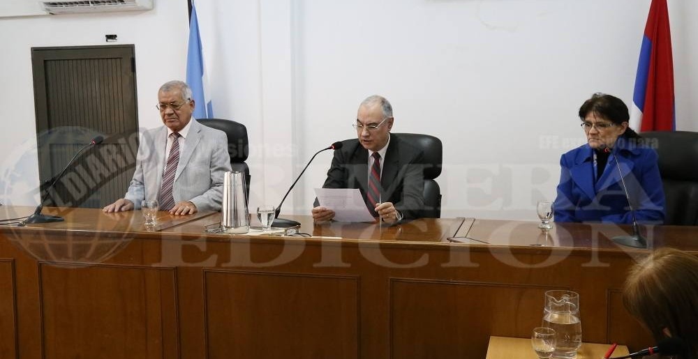 “Sólo sumergiendo al chico en agua hervida pudo quemarse así”