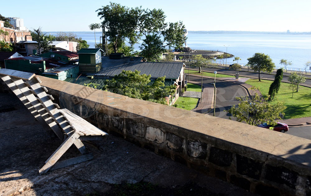 Invitan a observar la luna desde el Cerro Pelón