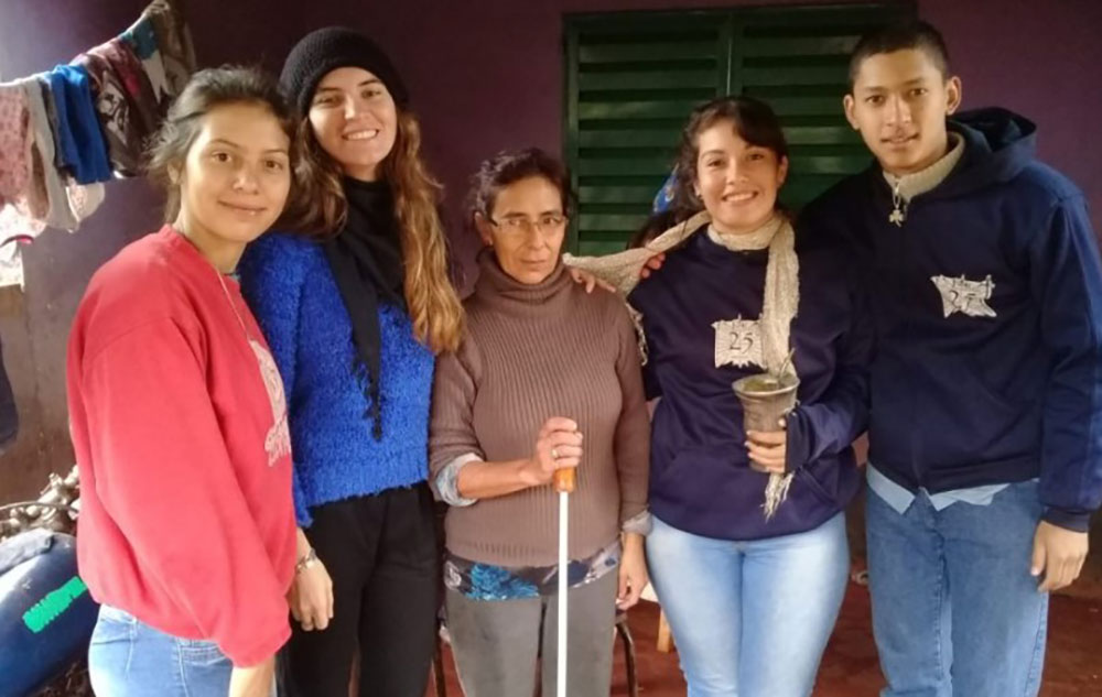 Alumnos de la EPET 25 de Campo Grande diseñaron un bastón para no videntes