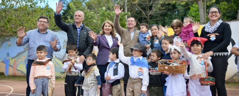 Festejos patrios en el Hogar de Día