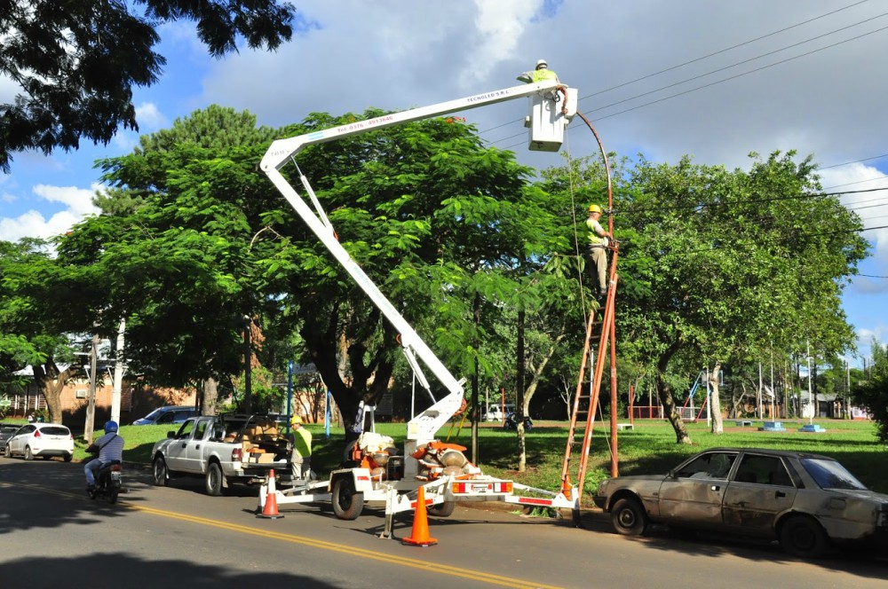 La Provincia subió a 80% su aporte para que municipios compren luces LED