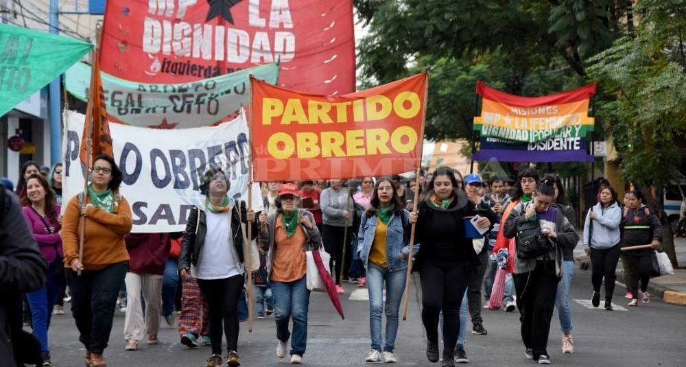 Pañuelazo y marcha en Posadas por el aborto legal, seguro y gratuito