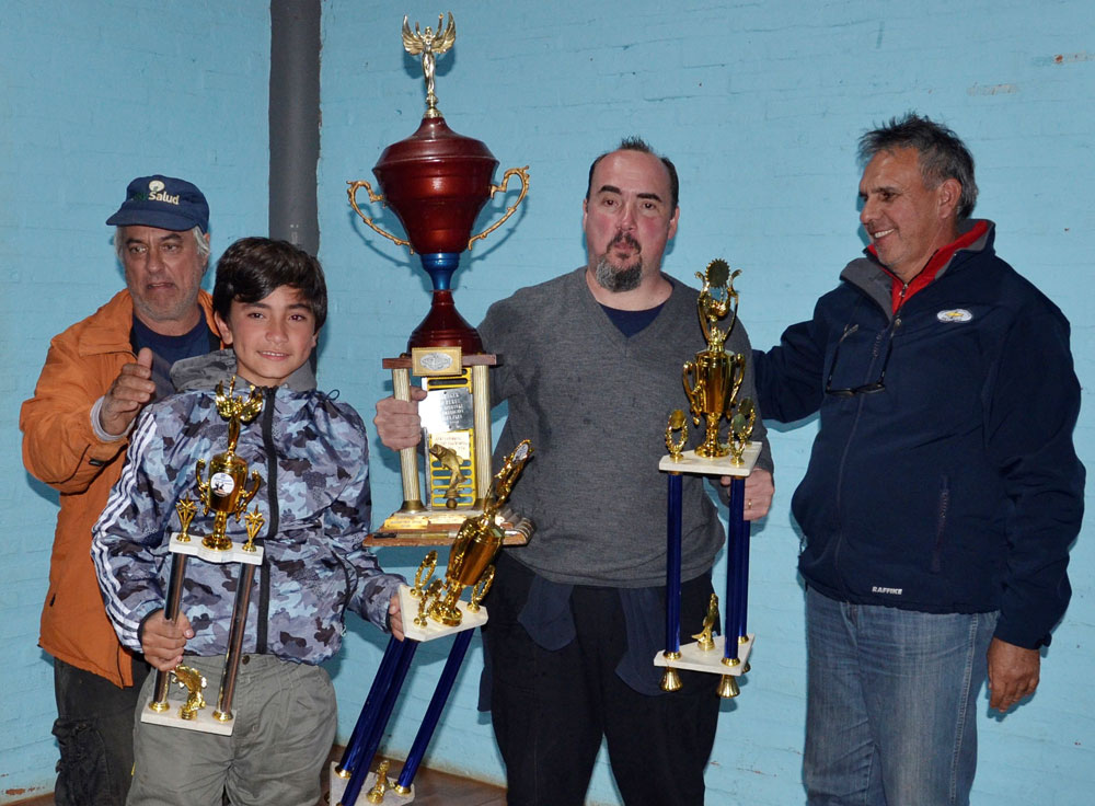 En Puerto Rico salen a pescar boga y variada