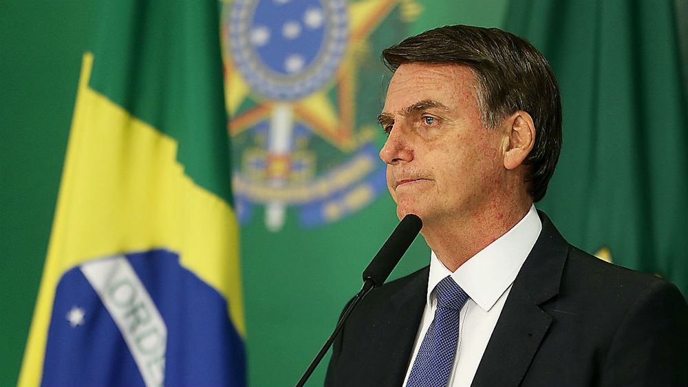 Bolsonaro mete presión al Congreso para liberar la portación de armas