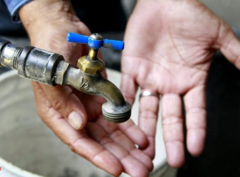 De nunca acabar, barrios de Posadas sin agua potable