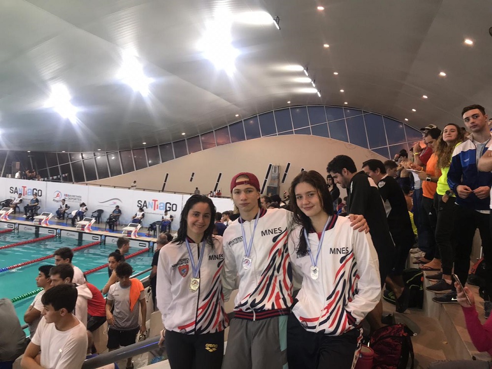 Buena cosecha de los misioneros en el Nacional de Natación