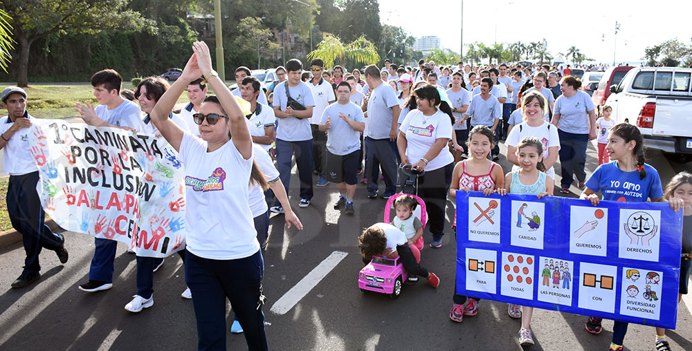 Posadas vivió su primera “Caminata por la Inclusión”
