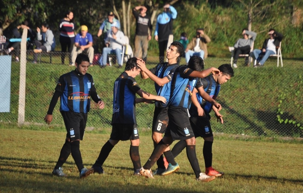 Ahora Racing saltó a la cima