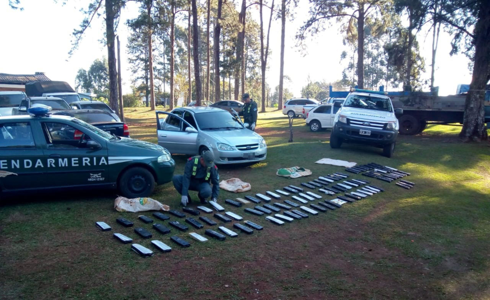 Incautaron 88 kilos de marihuana y detuvieron a dos hombres