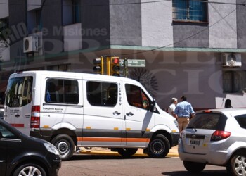 El uso de los transportes escolares tuvo una caída del 30%