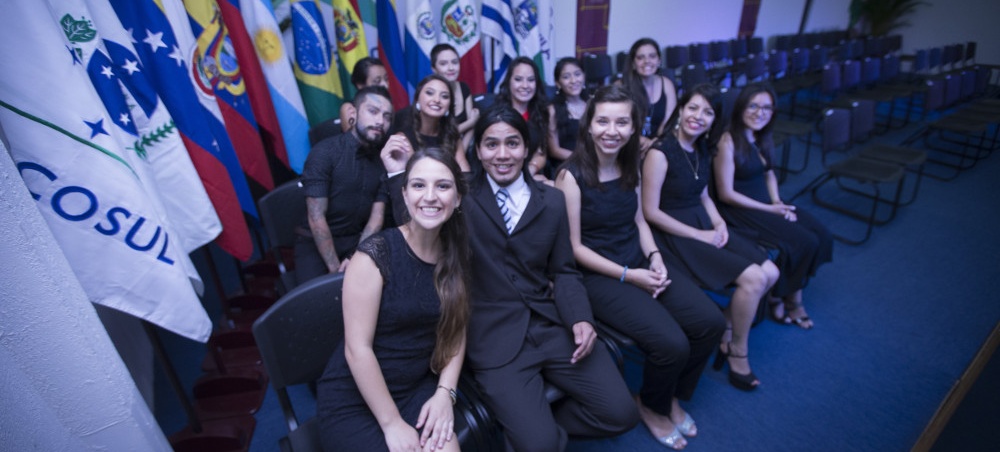 Brasil ofrece cupos gratuitos en universidad bilingüe y multicultural