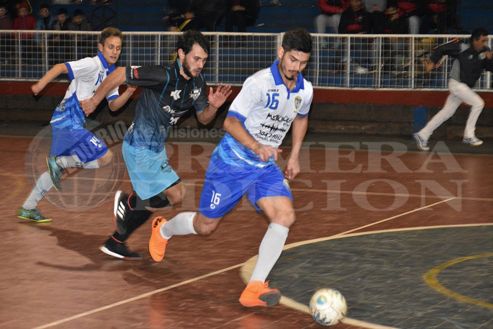 Femenino: Luz y Fuerza sacó ventaja en la ida