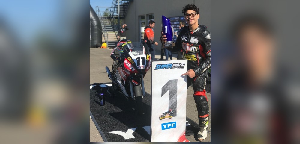 Esequiel Gómez logró su primer triunfo en la categoría Junior Cup 250 cc.