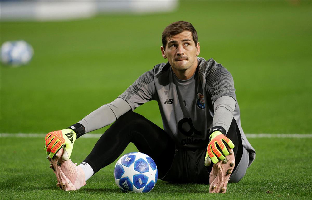 Iker Casillas se retira del fútbol profesional