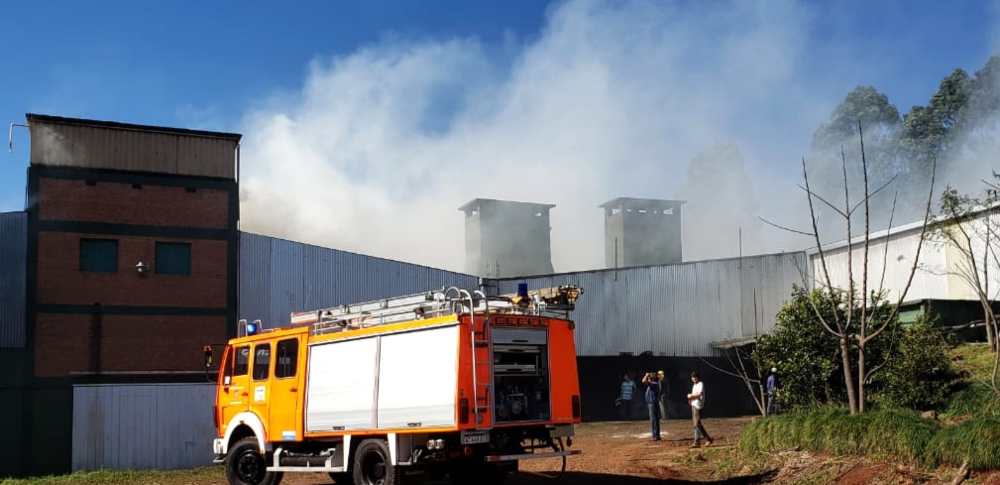 Se incendió parte de la Cooperativa Yerbatera de San Pedro