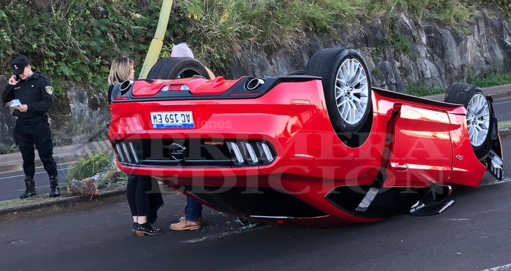 Vuelco en plena costanera posadeña
