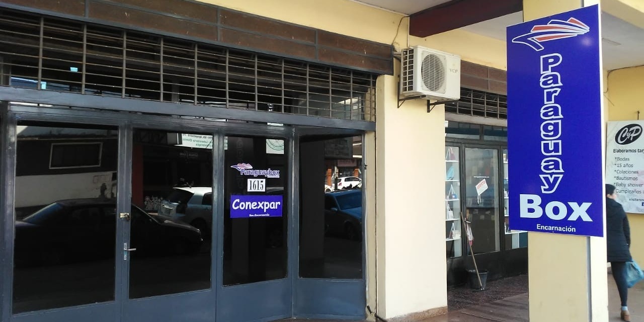 Devaluación e impuestos hacen caer compras online en Paraguay