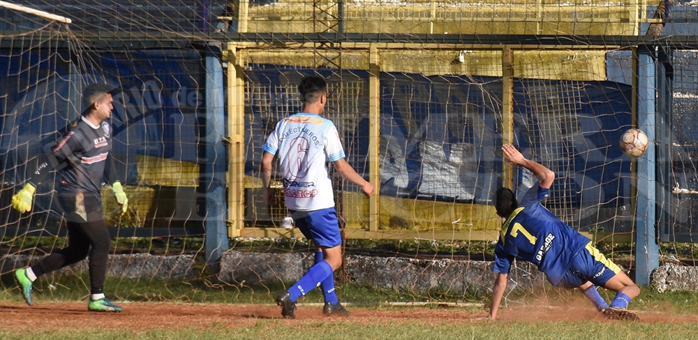 Con pocos goles, arrancó la Copa Posadeña