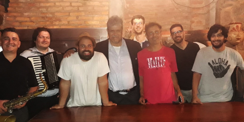 Homenaje a Leo Dan en la Murga de la Estación