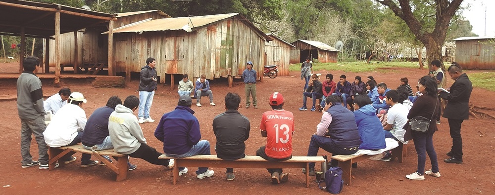 13 comunidades piden poder decidir el nombramiento de directivos de su escuela