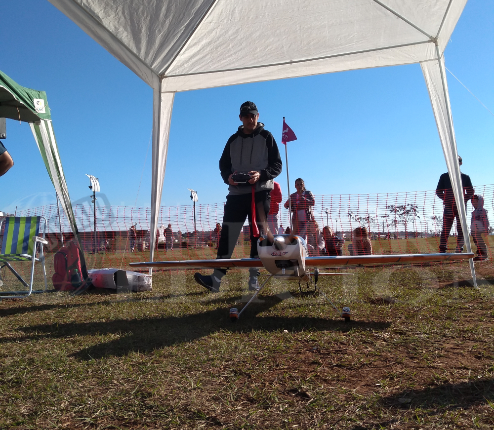 Drones y aviones a escala, una previa de alto vuelo en la “costa”