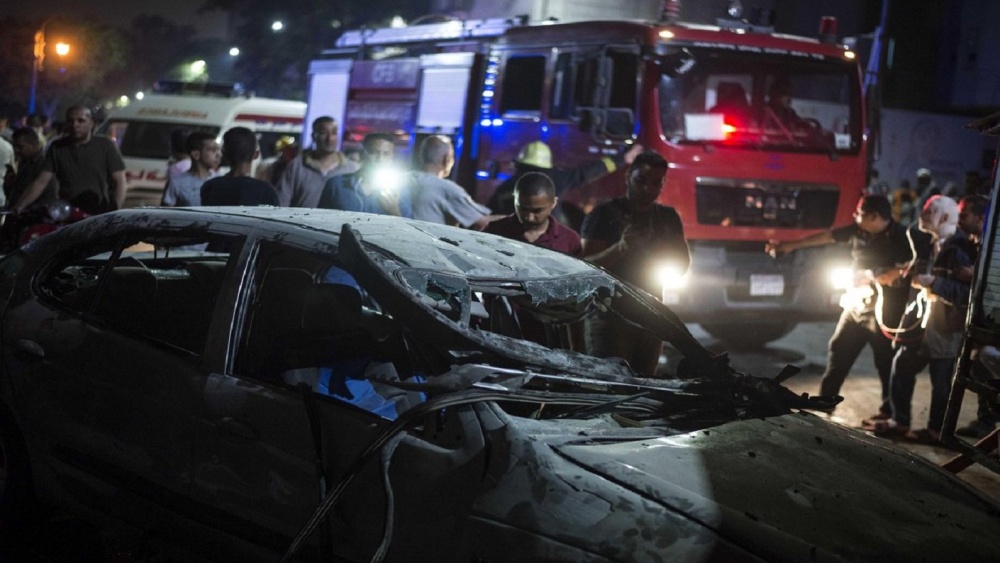 Egipto: un auto cargado de explosivos estalló y provocó 20 muertos