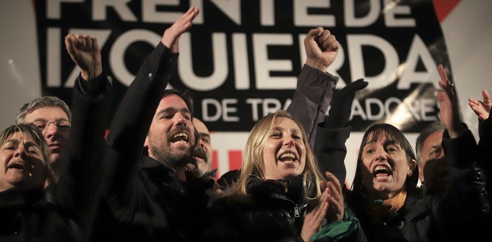 Del Caño pidió que lo voten para darle un “fuerte mensaje a los poderosos”