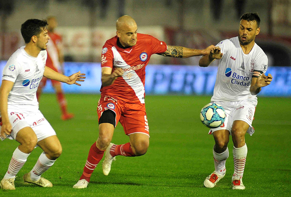 Superliga: Huracán vs Argentinos, empate en Parque Patricios