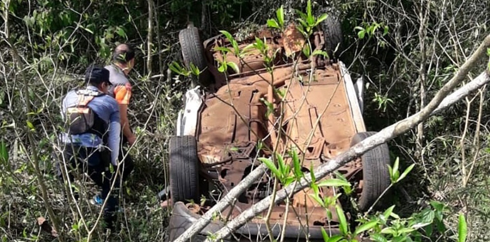 Iguazú: dos muertos y un herido en vuelco en la ruta 12