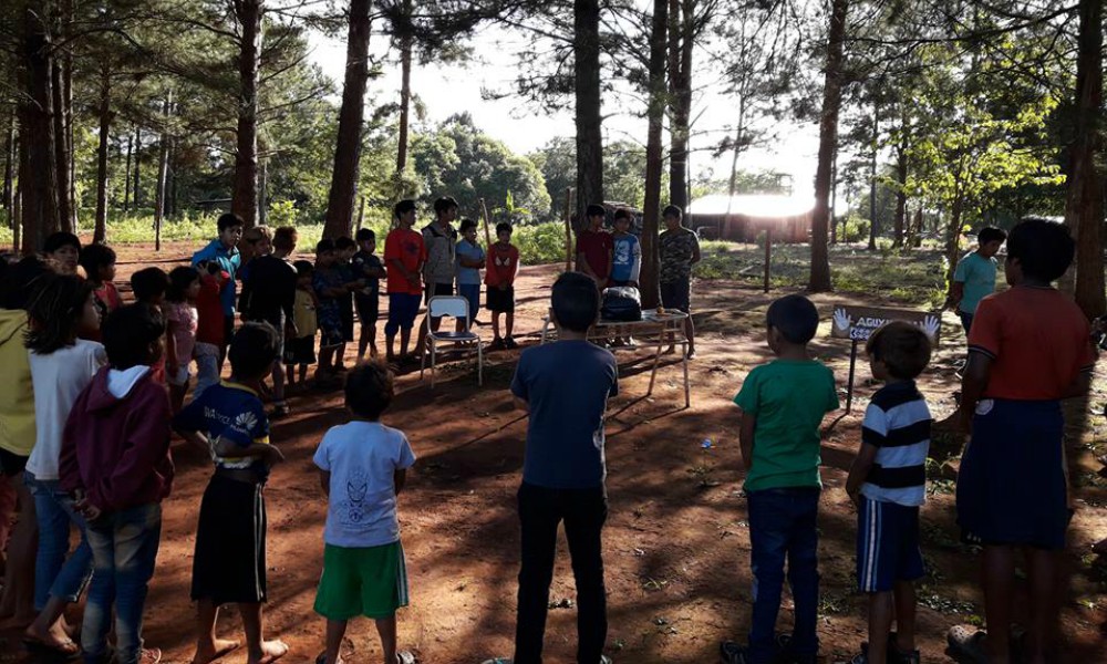Aulas satélites de la comunidad Ysyry no dan abasto por la cantidad de alumnos