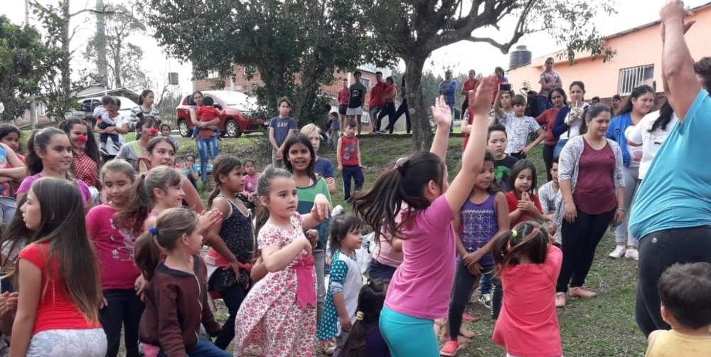 Debaten el rol de las profesiones a favor de la niñez y la infancia