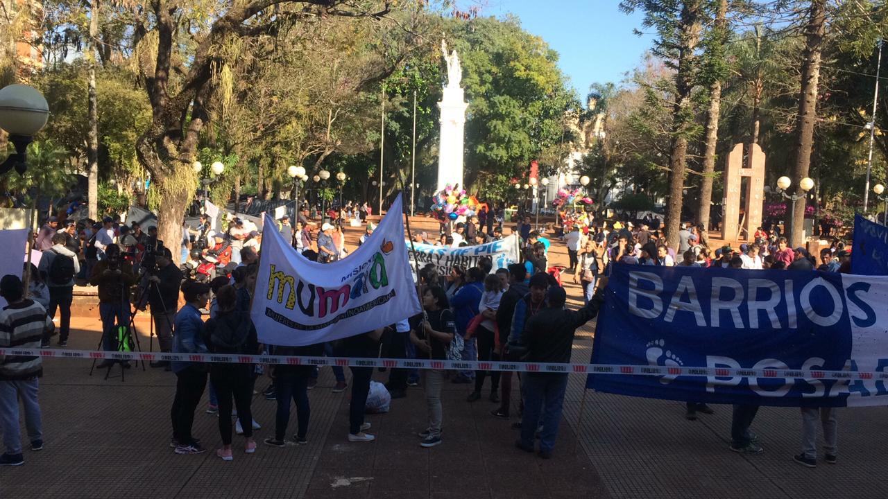 Movimientos sociales y gremios marcharon por calles de Posadas