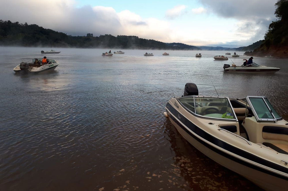 Torneo día del Médico, festejan a puro truco y pesca