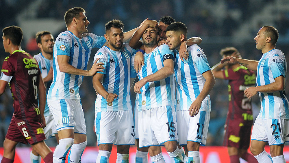 Racing se reencontró con el triunfo frente a Godoy Cruz