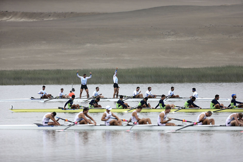 Argentina se quedó con el oro en la prueba de 8 remos con timonel