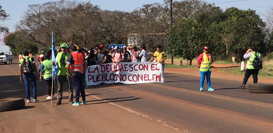 Organizaciones sociales protestan en el Cruce San José