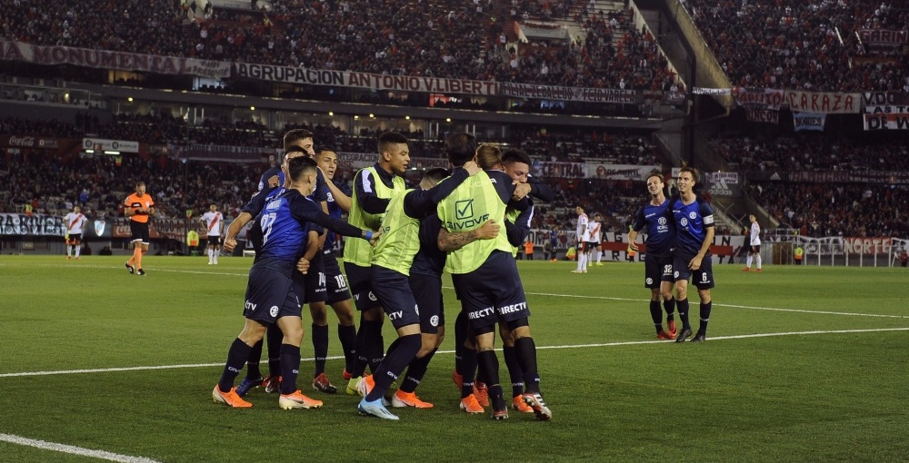 Superliga: River cayó de local ante Talleres