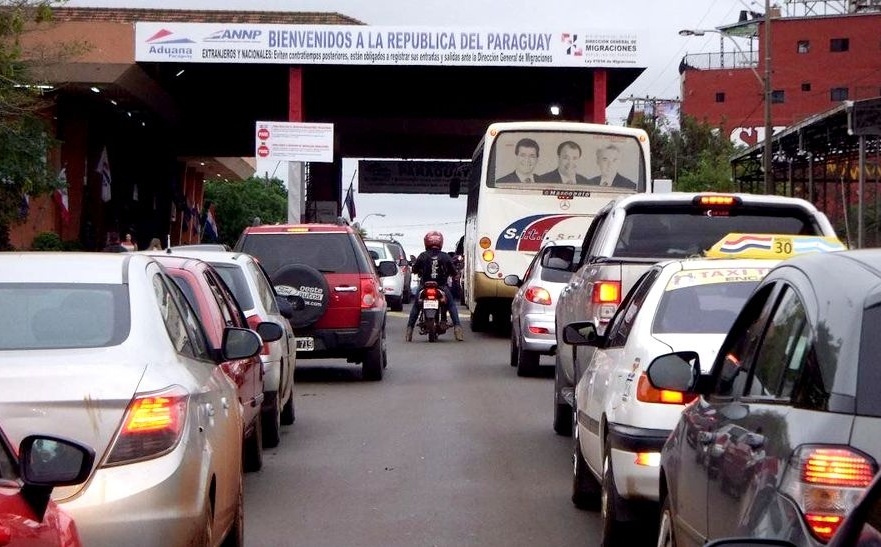 Policías retirados y familiares de activos cortarían el puente Posadas-Encarnación