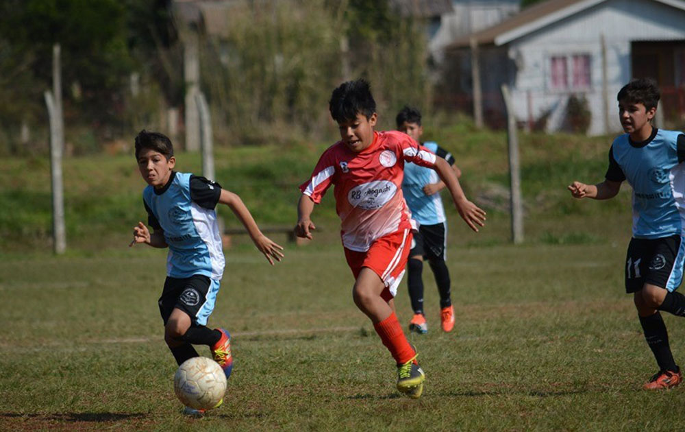 Formativas, Mitre  festejó  en U13